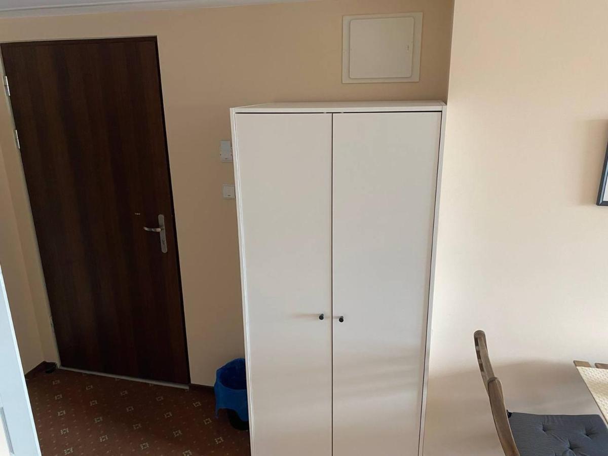 Apartamenty Dobra Noc Przy Wawelu 2 Bedrooms Красков Екстериор снимка
