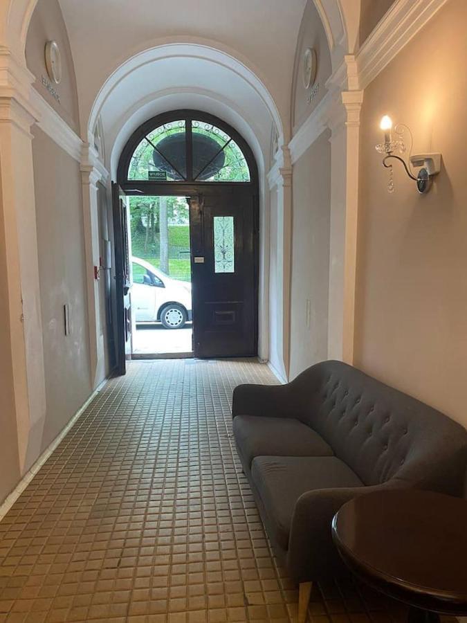 Apartamenty Dobra Noc Przy Wawelu 2 Bedrooms Красков Екстериор снимка